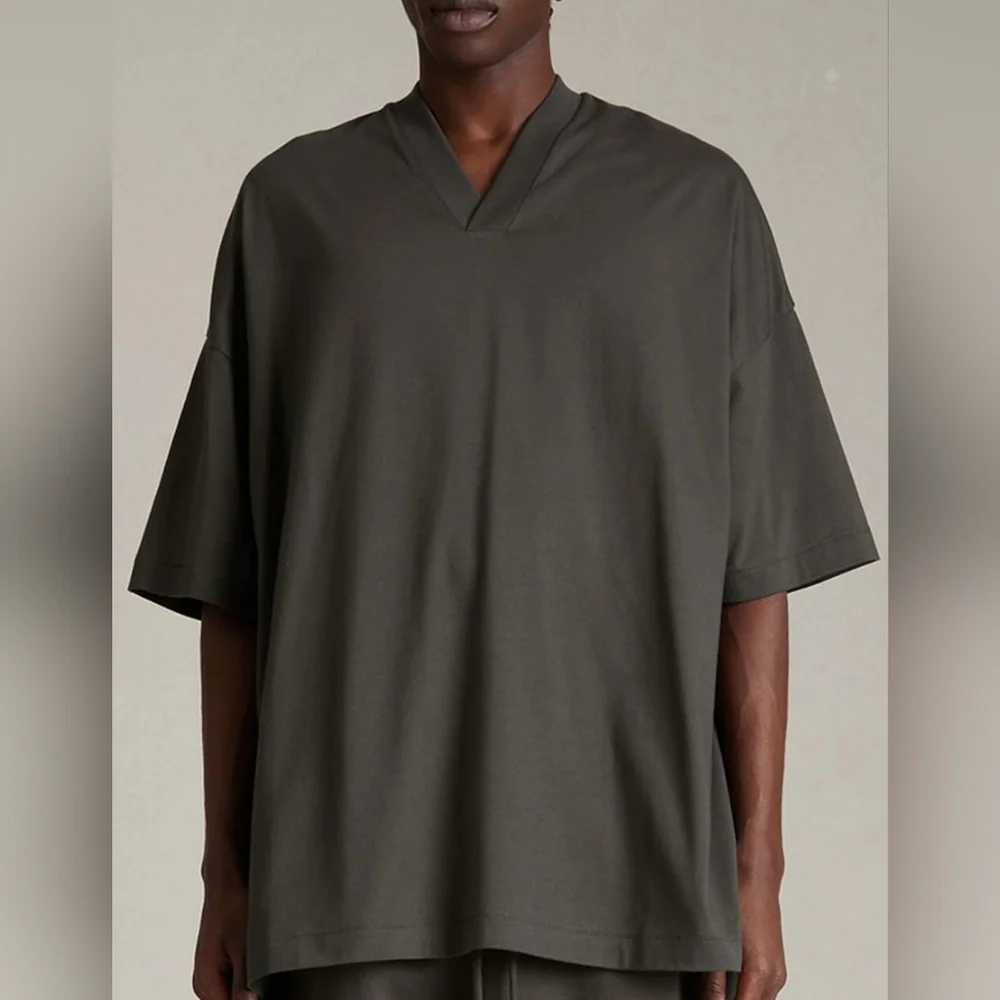 NWT FEAR OF GOD ESSENTIALS V-Neck T-shirt Ink Sz L - Picture 5 of 11